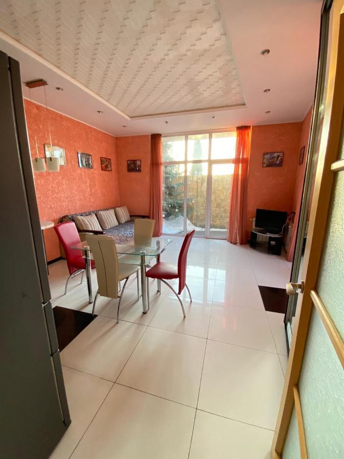 Willa Тownhouse 84 Petropavlovskaya Borshchagovka Zewnętrze zdjęcie